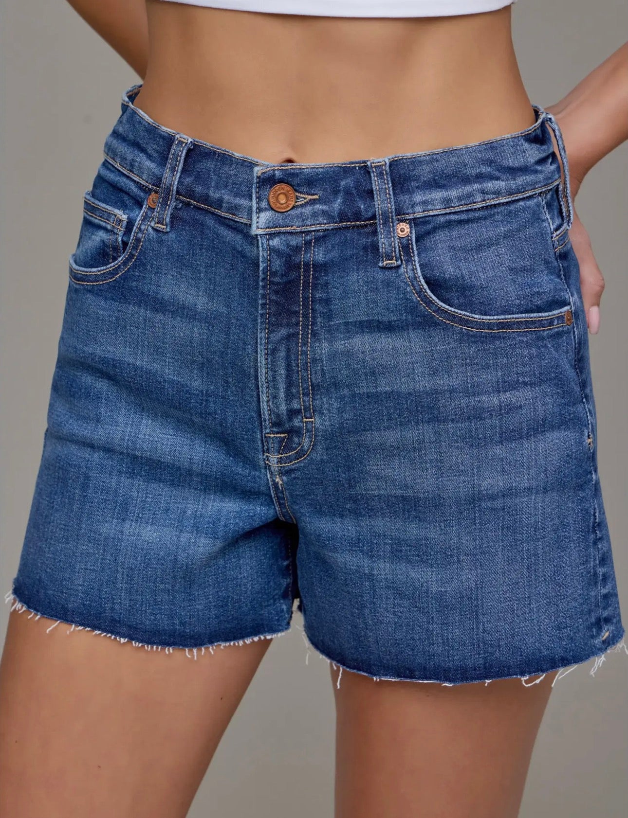 Hidden - medium 3 1/2 inseam shorts