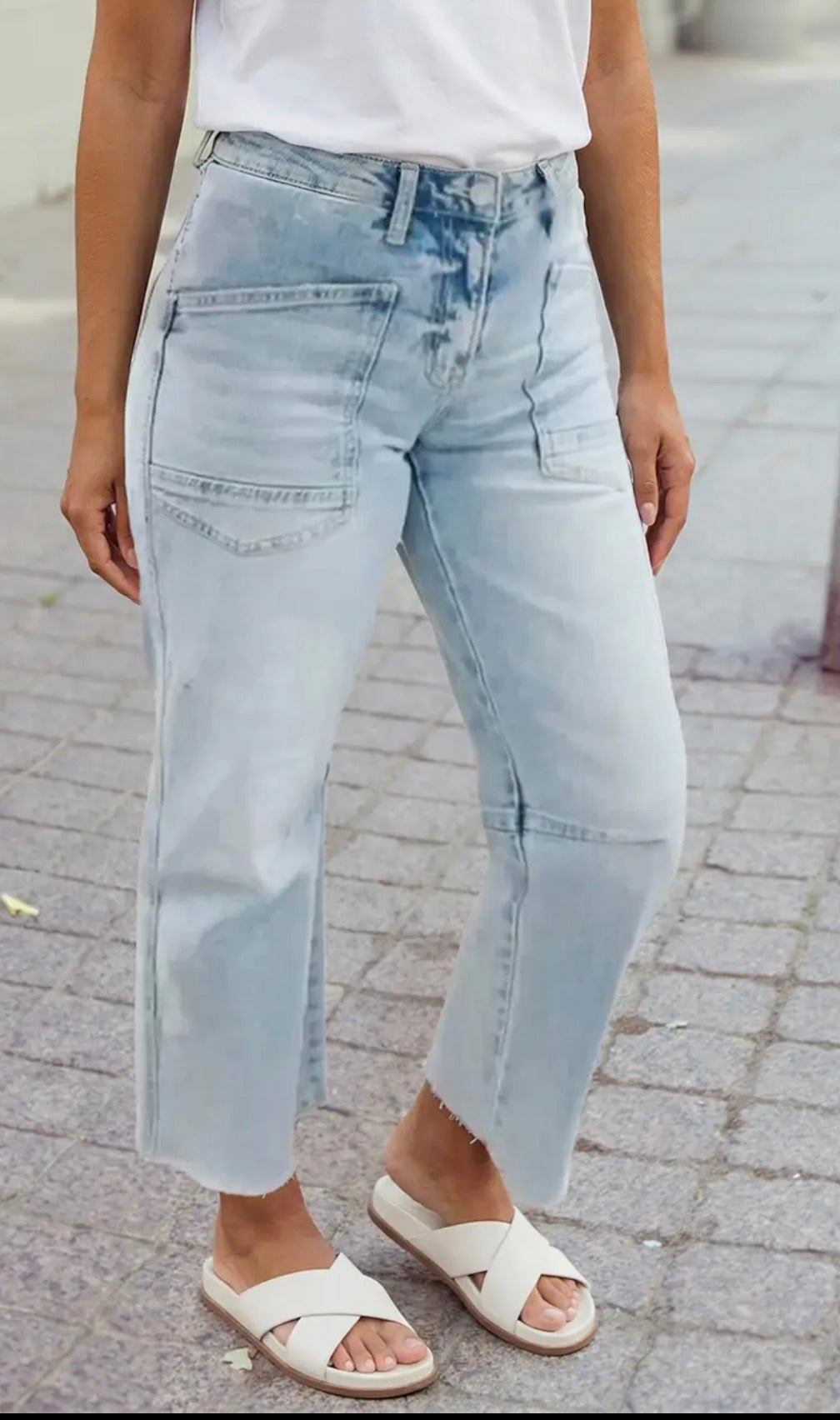 Solid frayed crop jeans