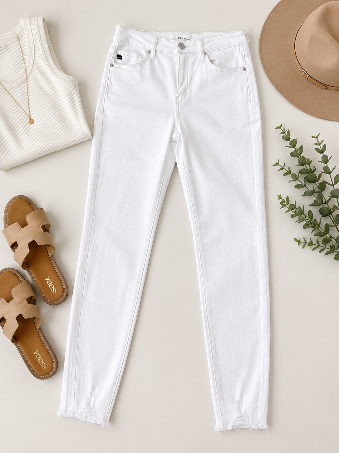 Kancan white skinnies